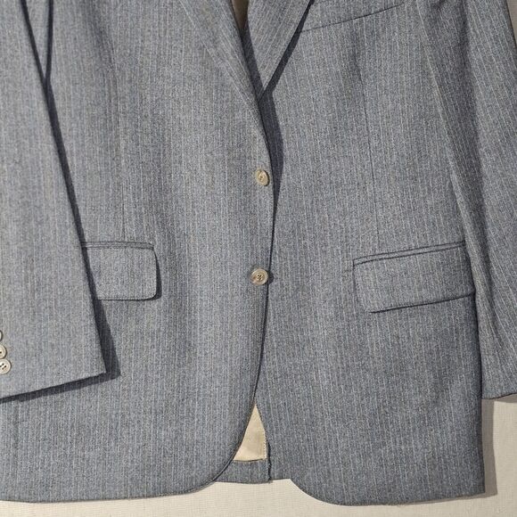 Bill Blass Pure Wool Blazer Mens Size 40R Gray With Pastel Pinstripes Small FLAW - Picture 4 of 16